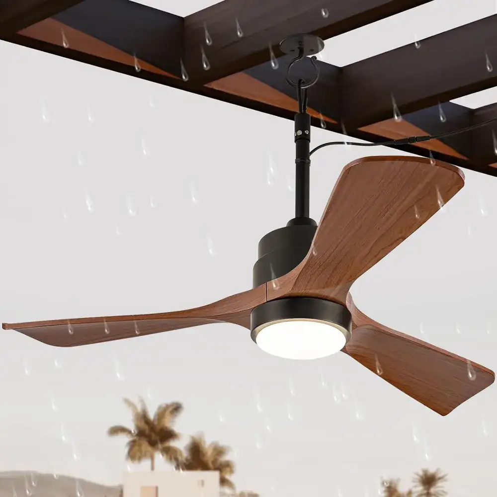 Ventilador de teto com luminária em área externa coberta